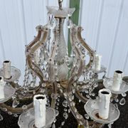 Antique crystal chandelier with 8 lights and drop pendants -