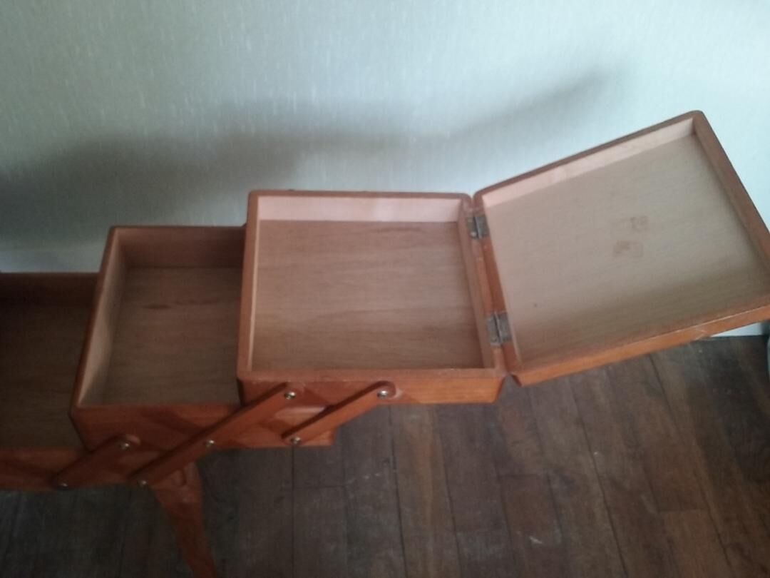 Vintage sewing basket years 60