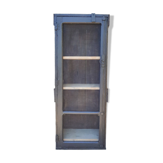 Pantry cabinet