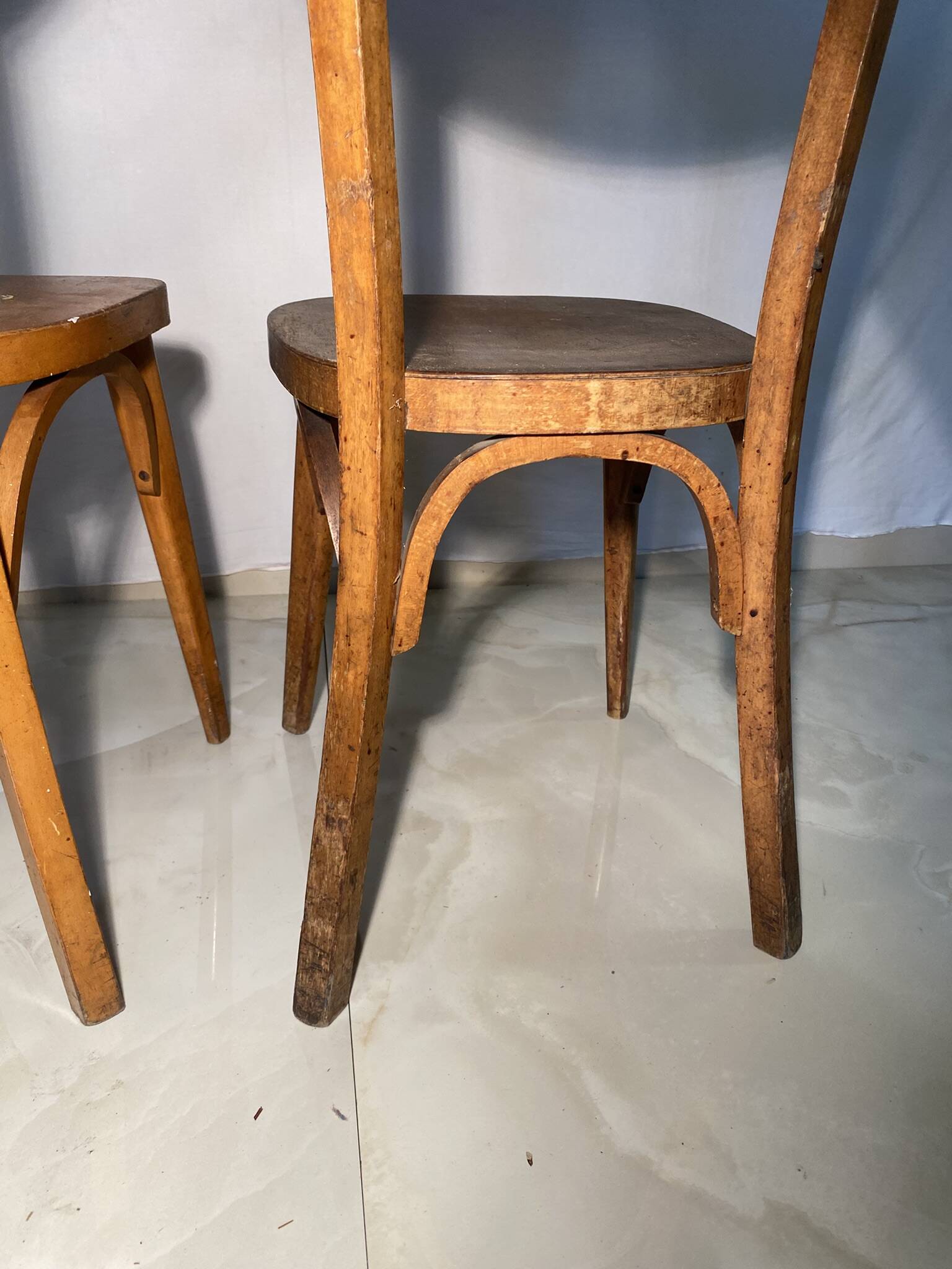 Pair of mismatched vintage chairs - 50s minimalist design