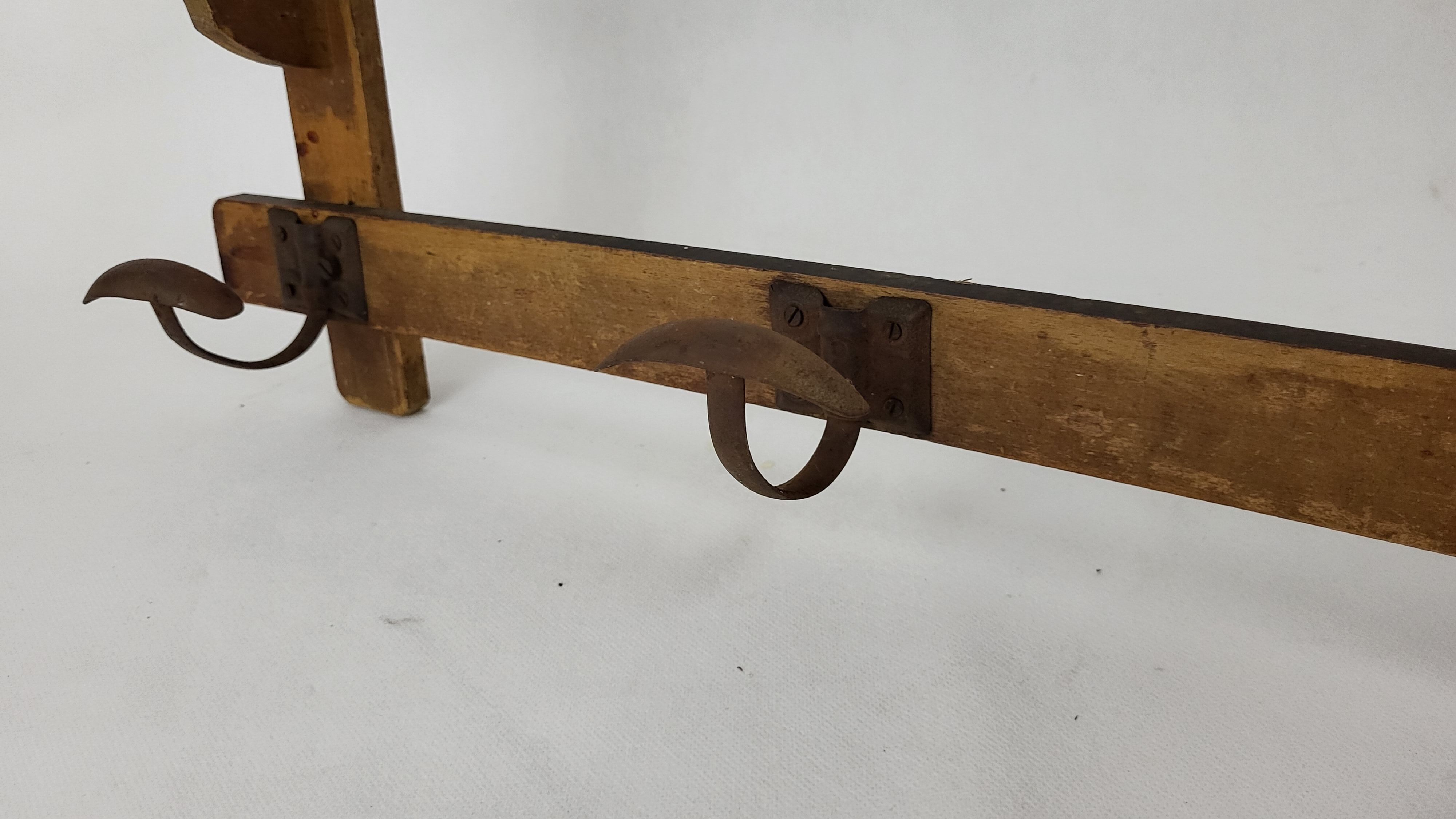 Wooden coat rack 3 hooks