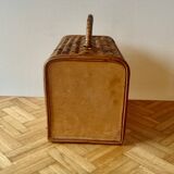 Ancien panier en osier avec anse de transport