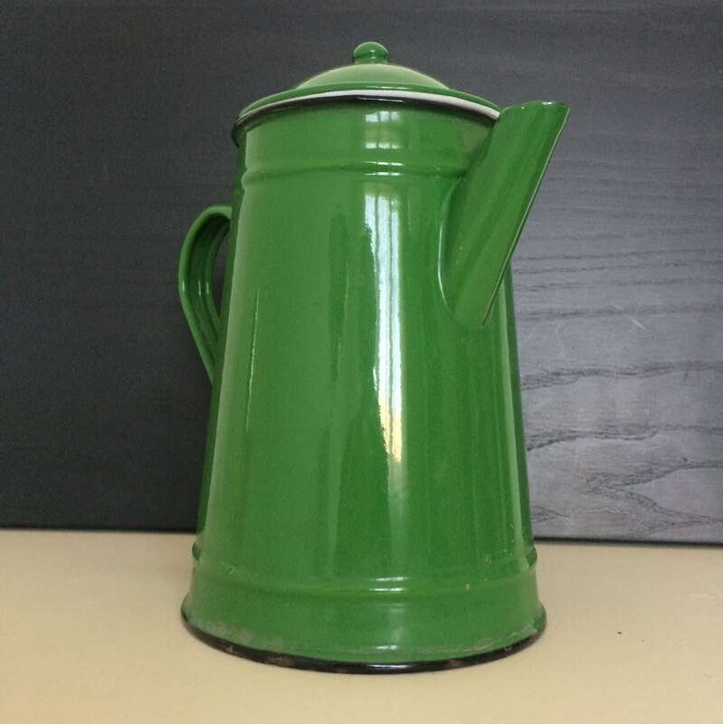 Cafetière émaillée verte