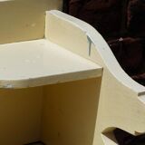 Dressing table toilet