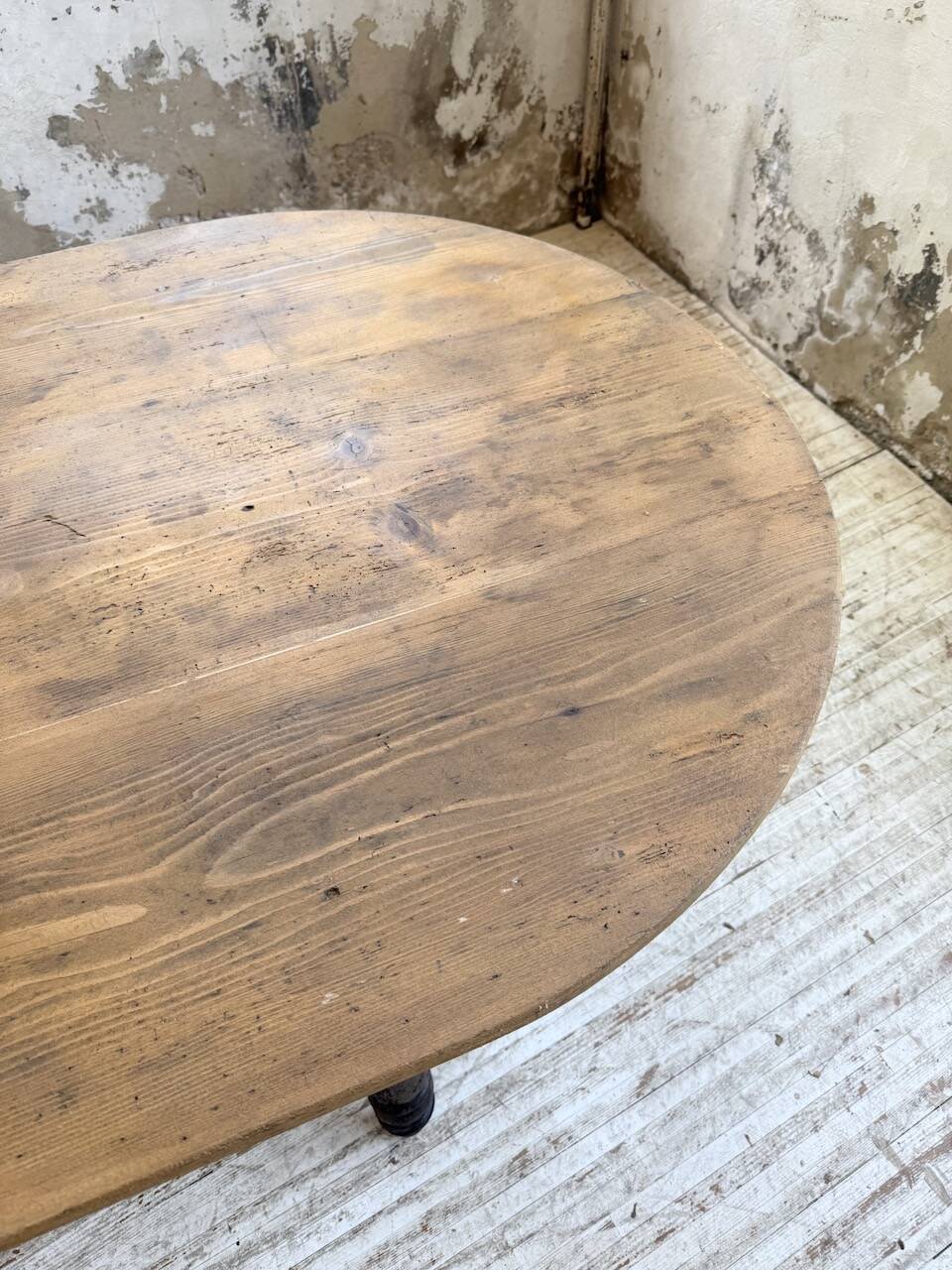 Oval farmhouse table 250cm pine