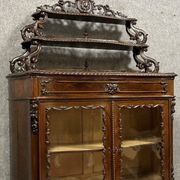 Vitrine galbée époque Napoléon III en acajou