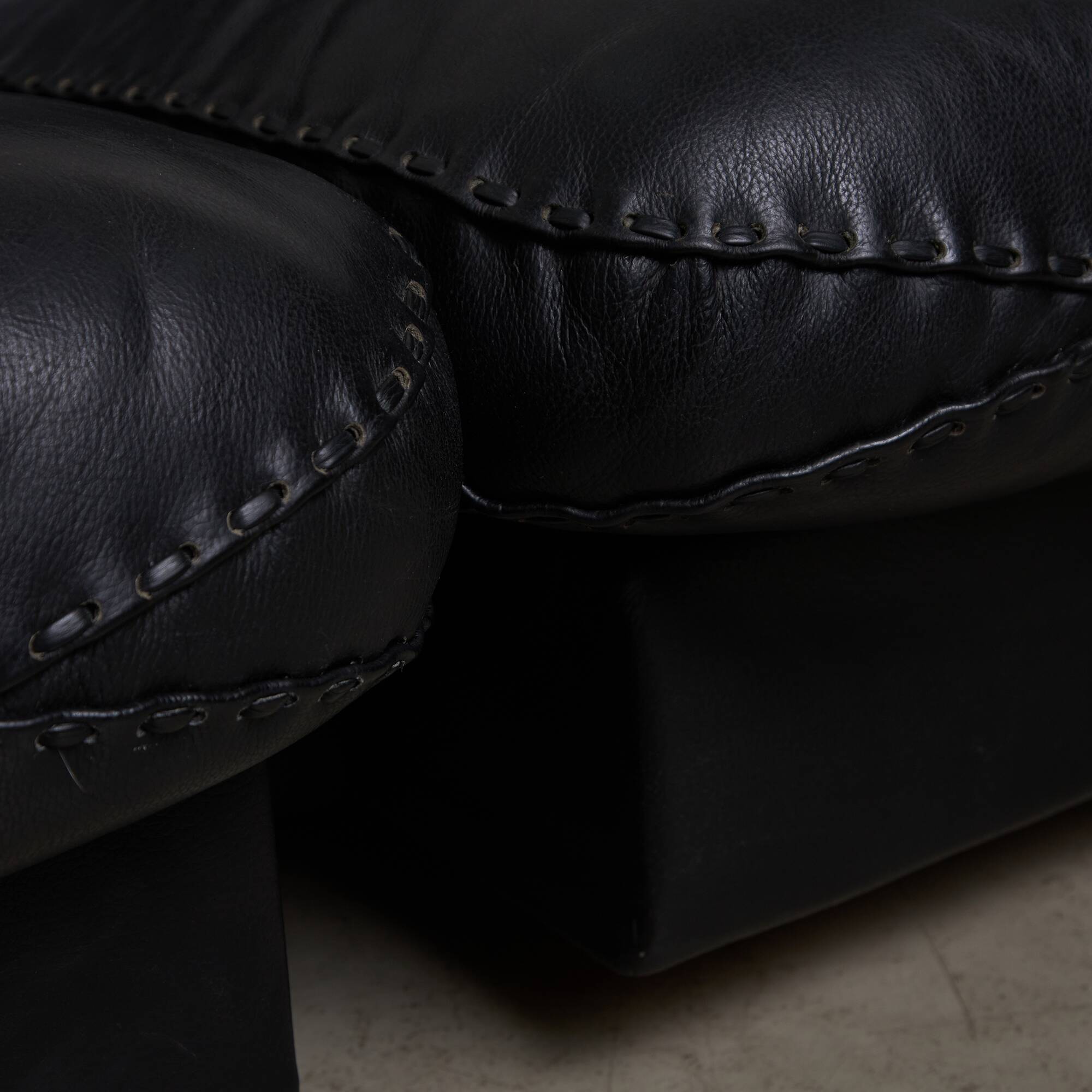 DS101 Three Seater Sofa 1970s