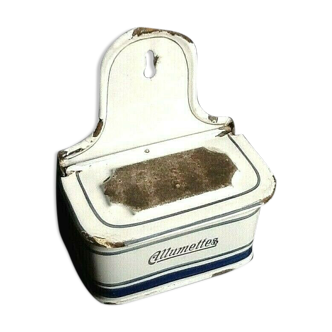 Old wall matchbox with pyrogen