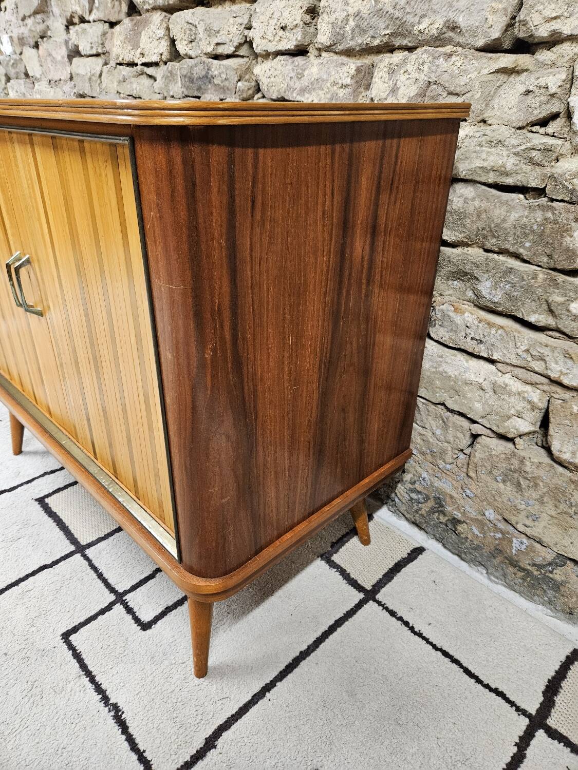 Low sideboard in teak veneer 1960"