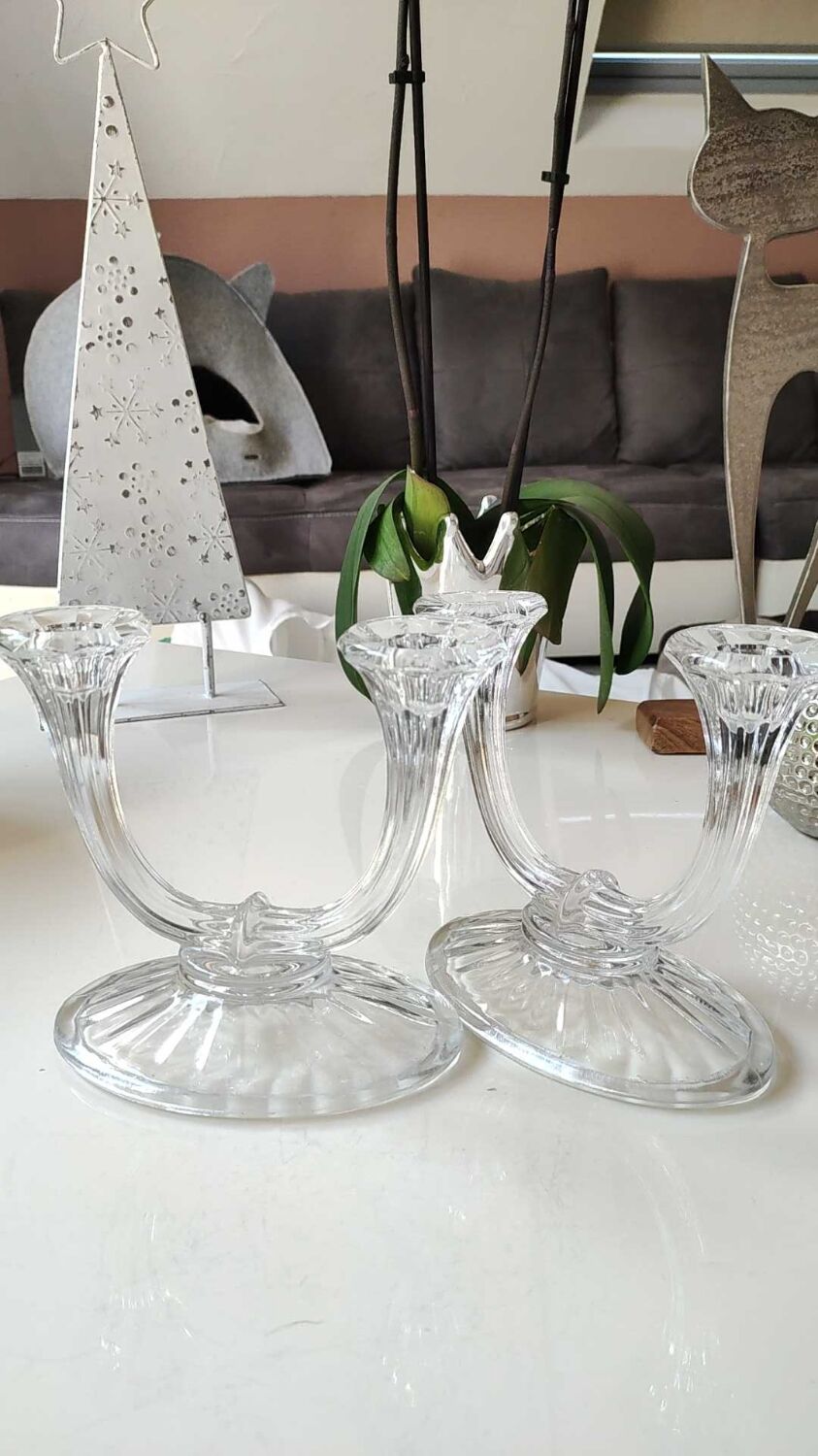 Pair of art deco candlesticks with 2 flames, molded crystal