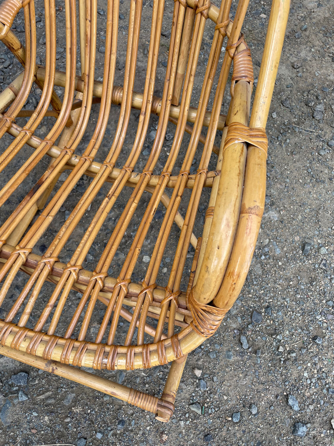 Rocking chair in adult rattan