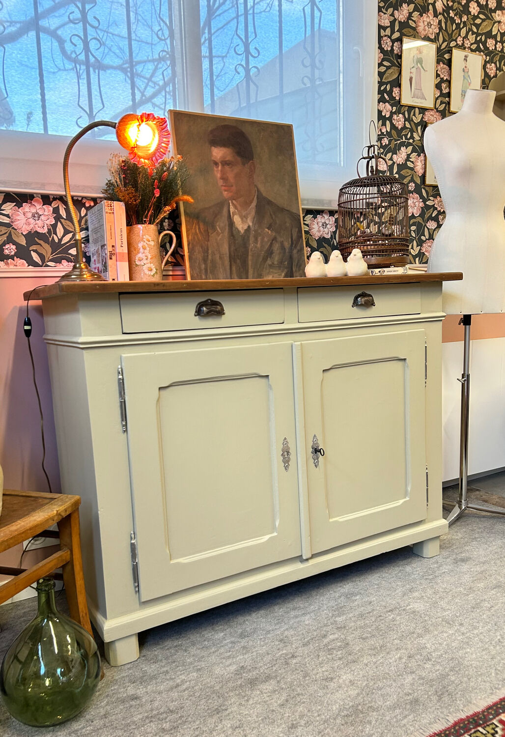 Chic country-style buffet with 2 doors