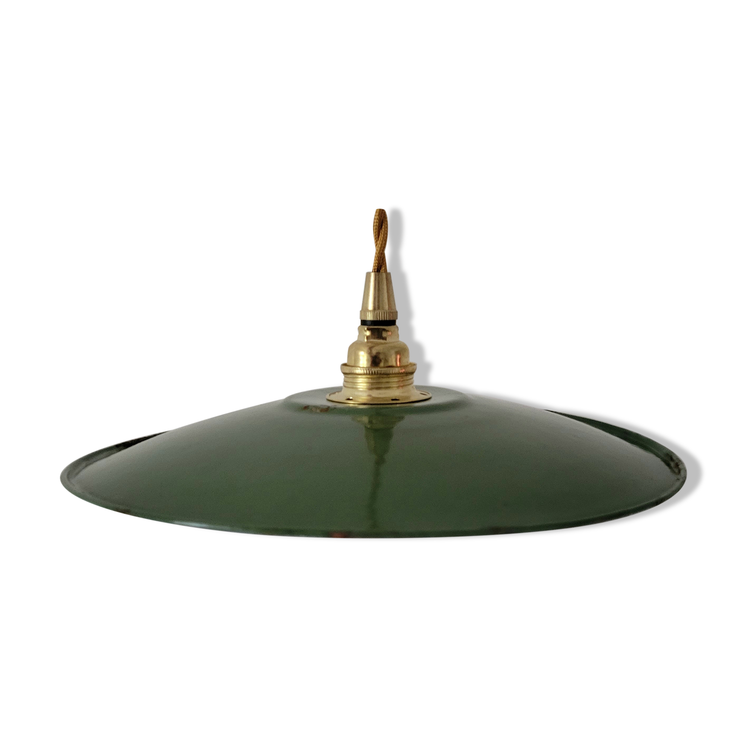 Enamelled sheet metal suspension