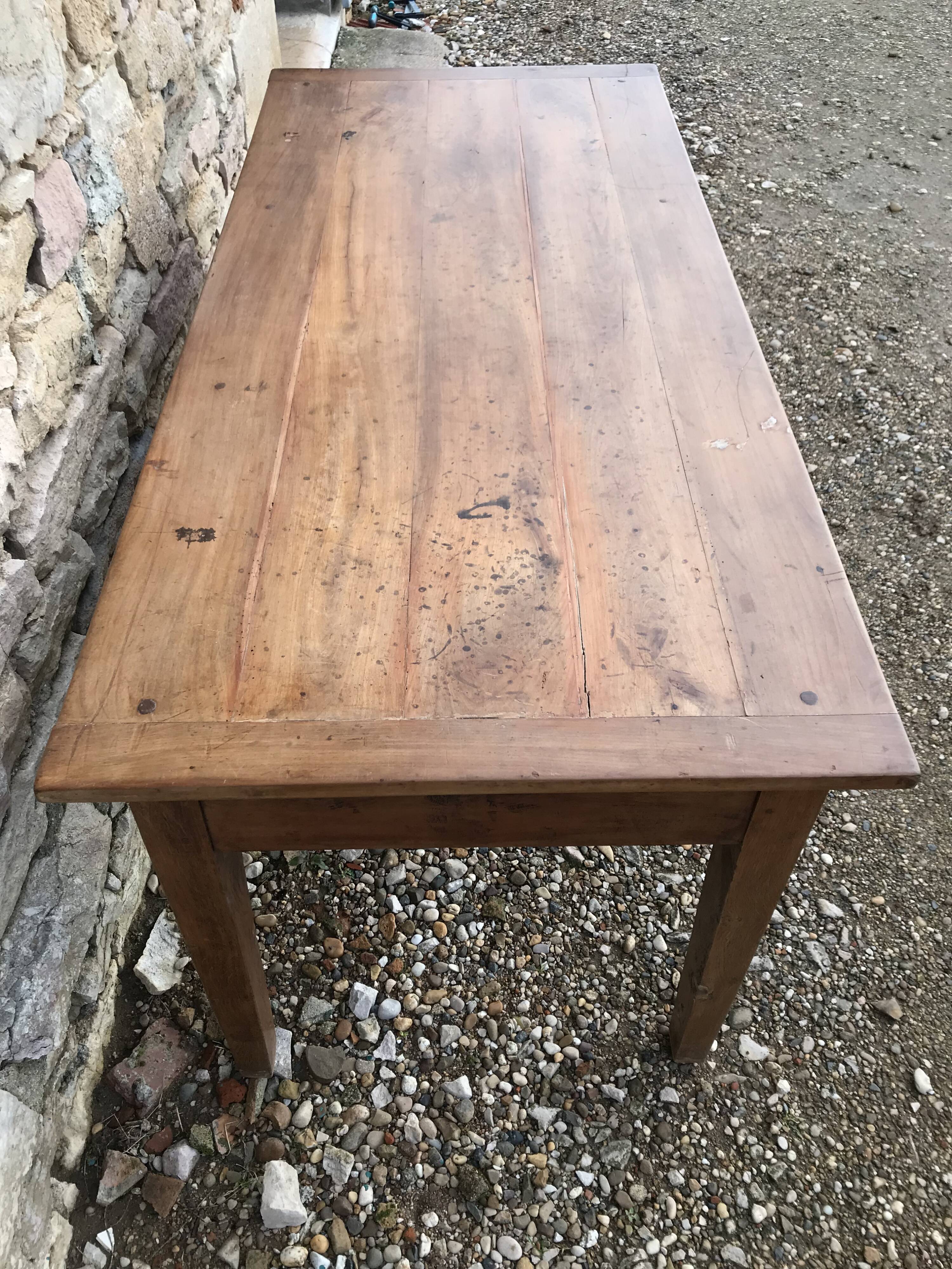 Former 19th century farm in poirier table