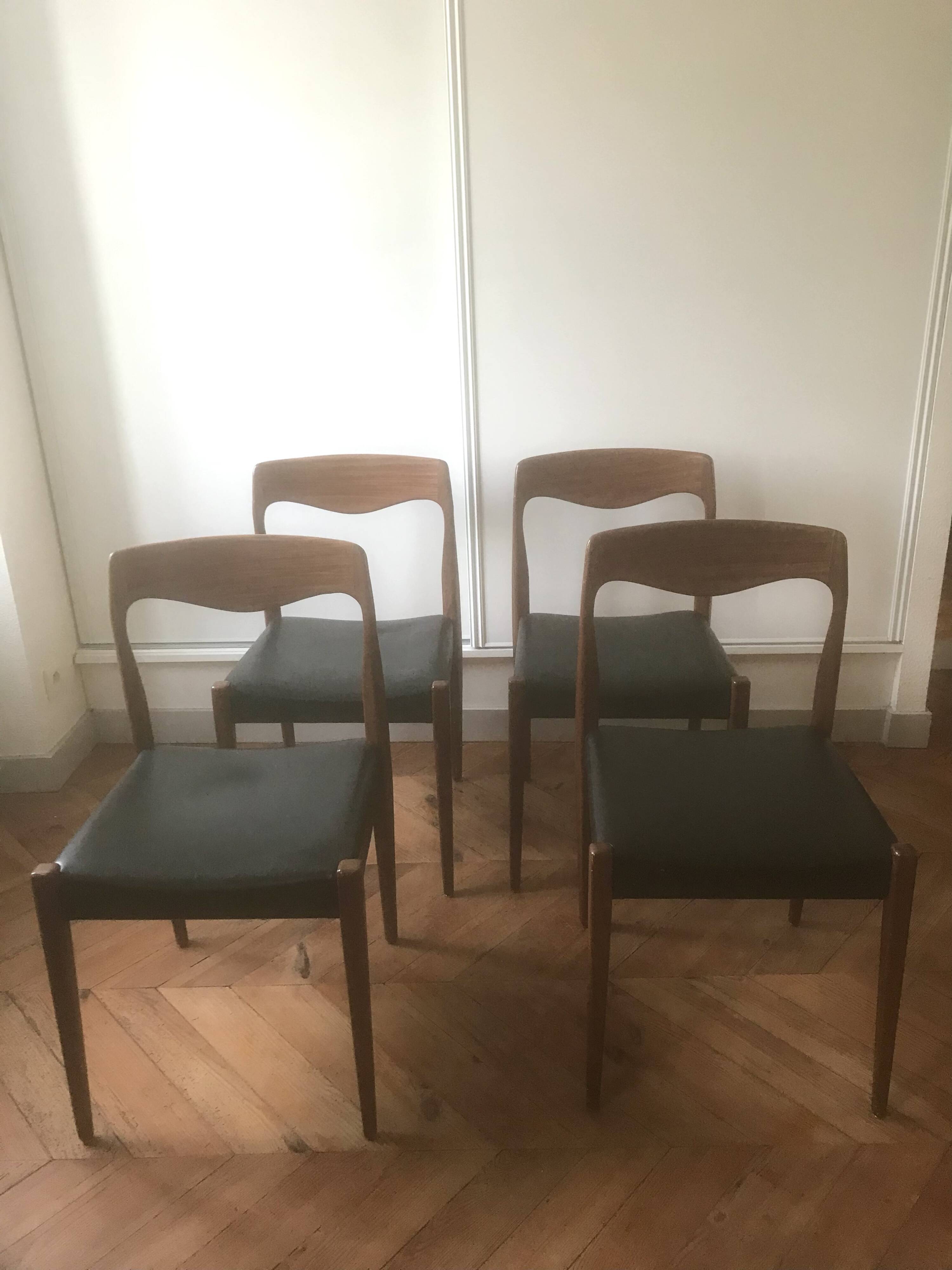Set of 4 Scandinavian chairs 1960