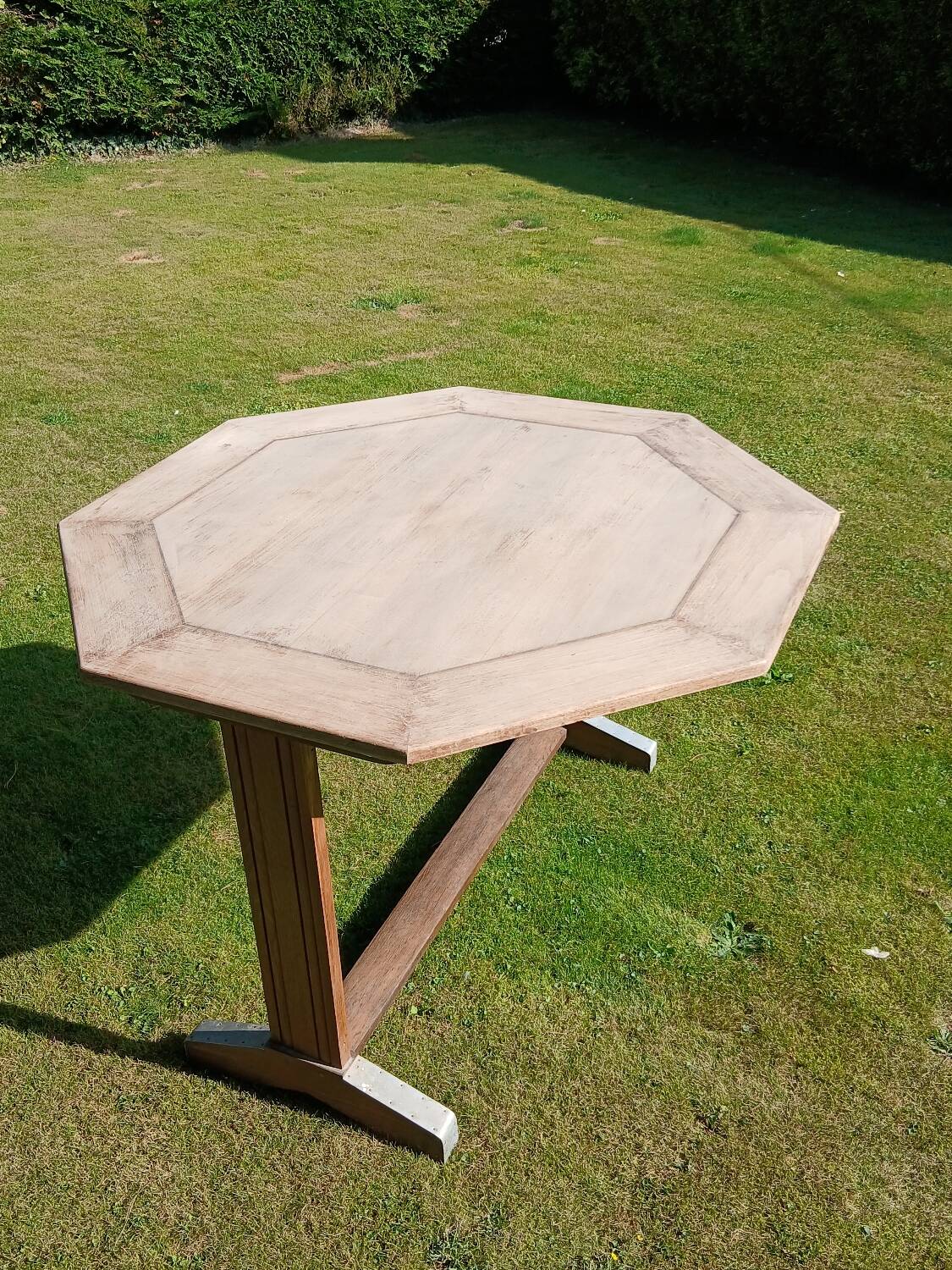 Vintage Octagonal Dining Table – Solid Wood & Trestle Base –