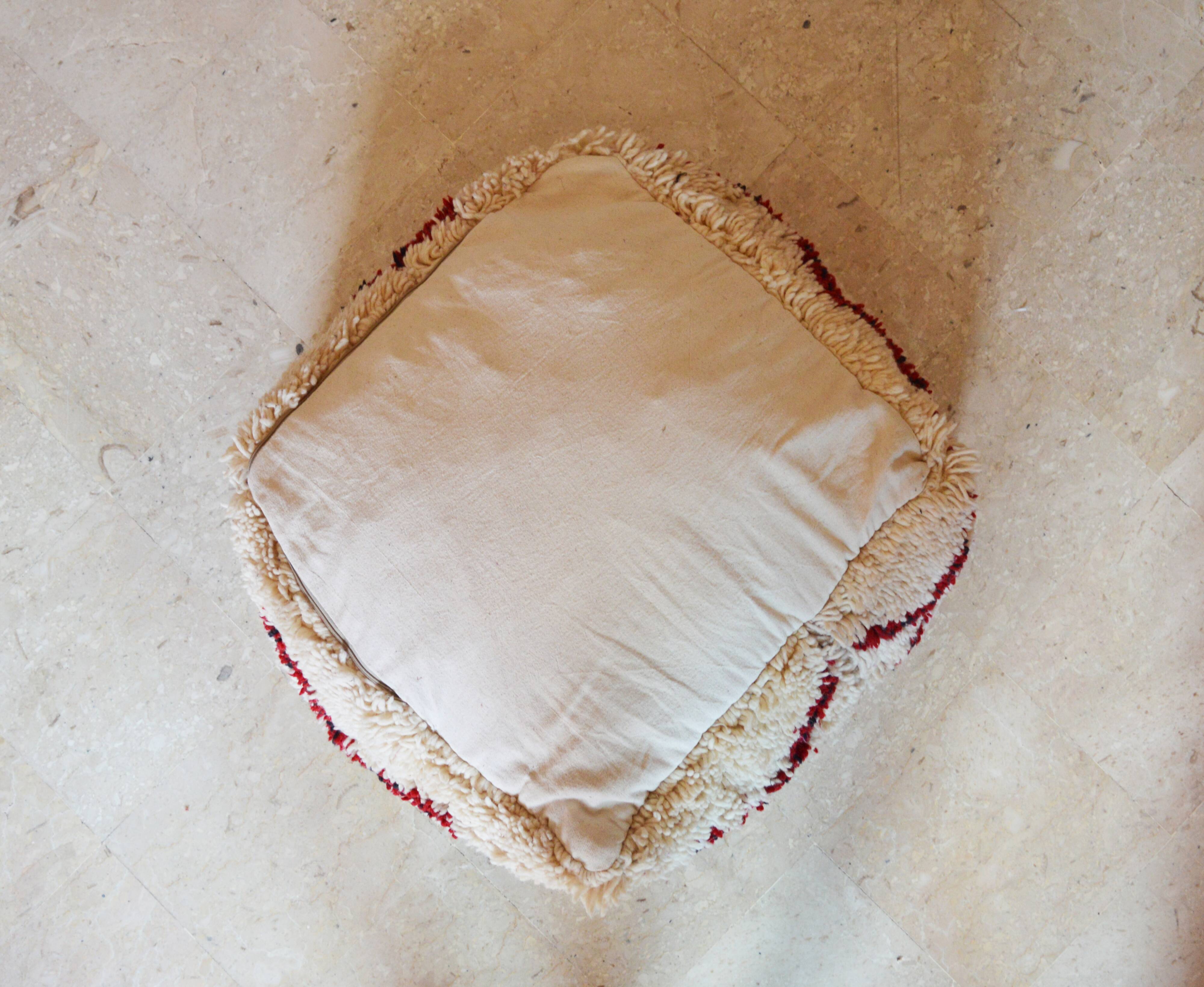 Pouf tapis marocain beni ourain
