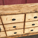 Drawer cabinet