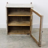 Vitrine wall cabinet