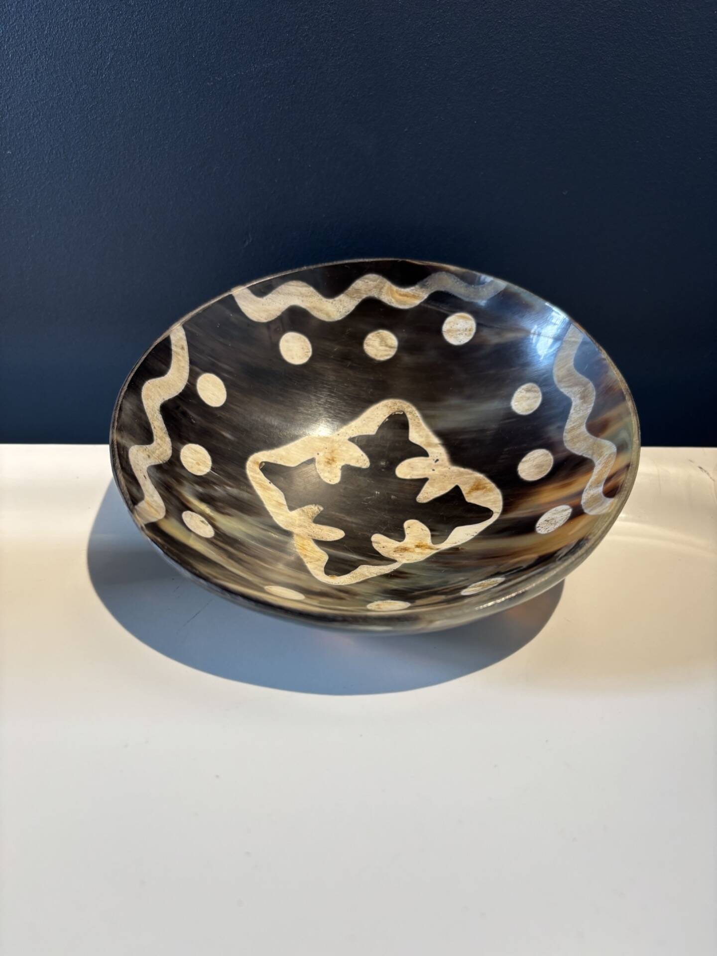 Natural horn bowl
