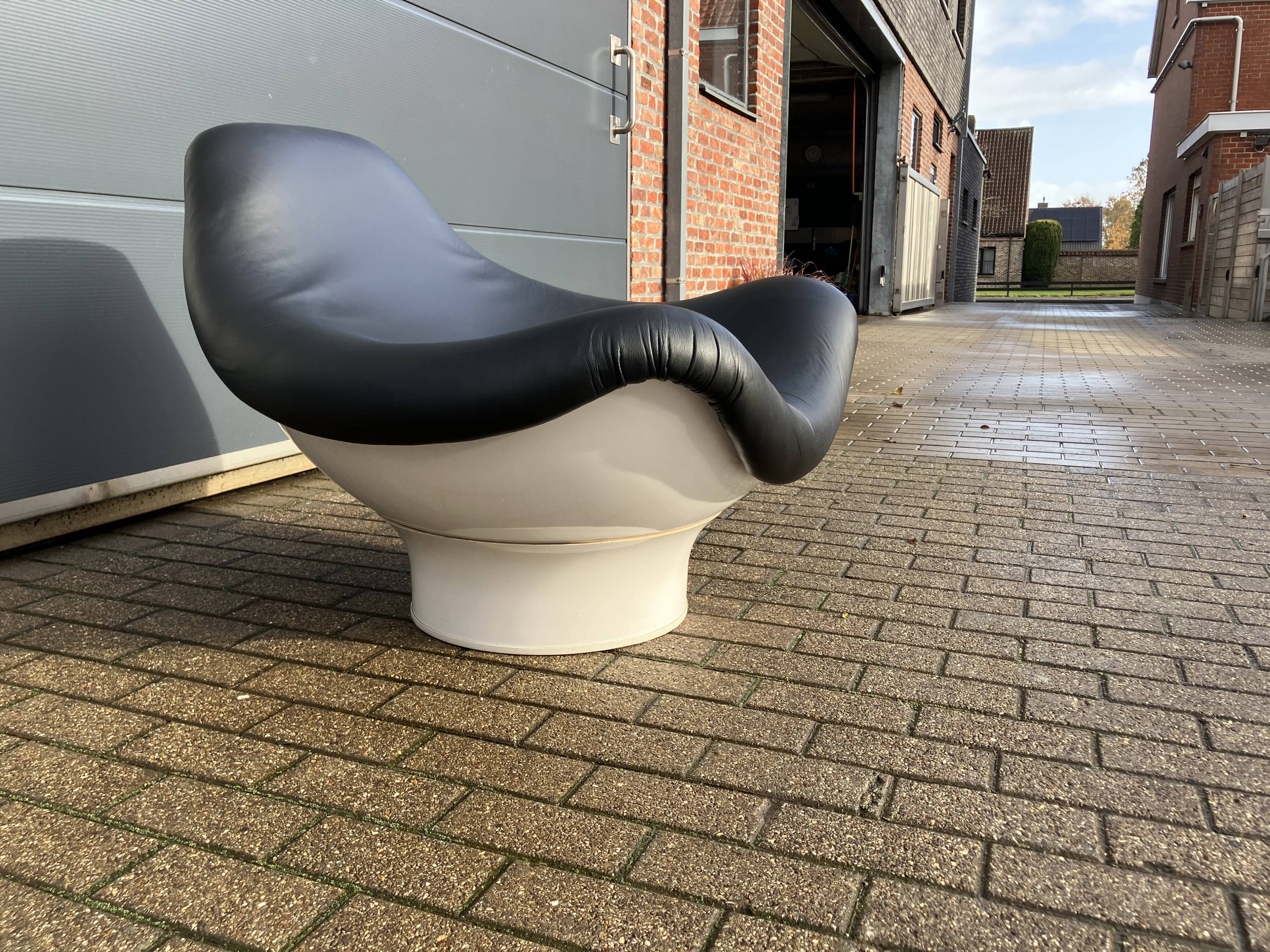 Rodica lounge chair de Mario Brunu pour Comfort Italy 1968