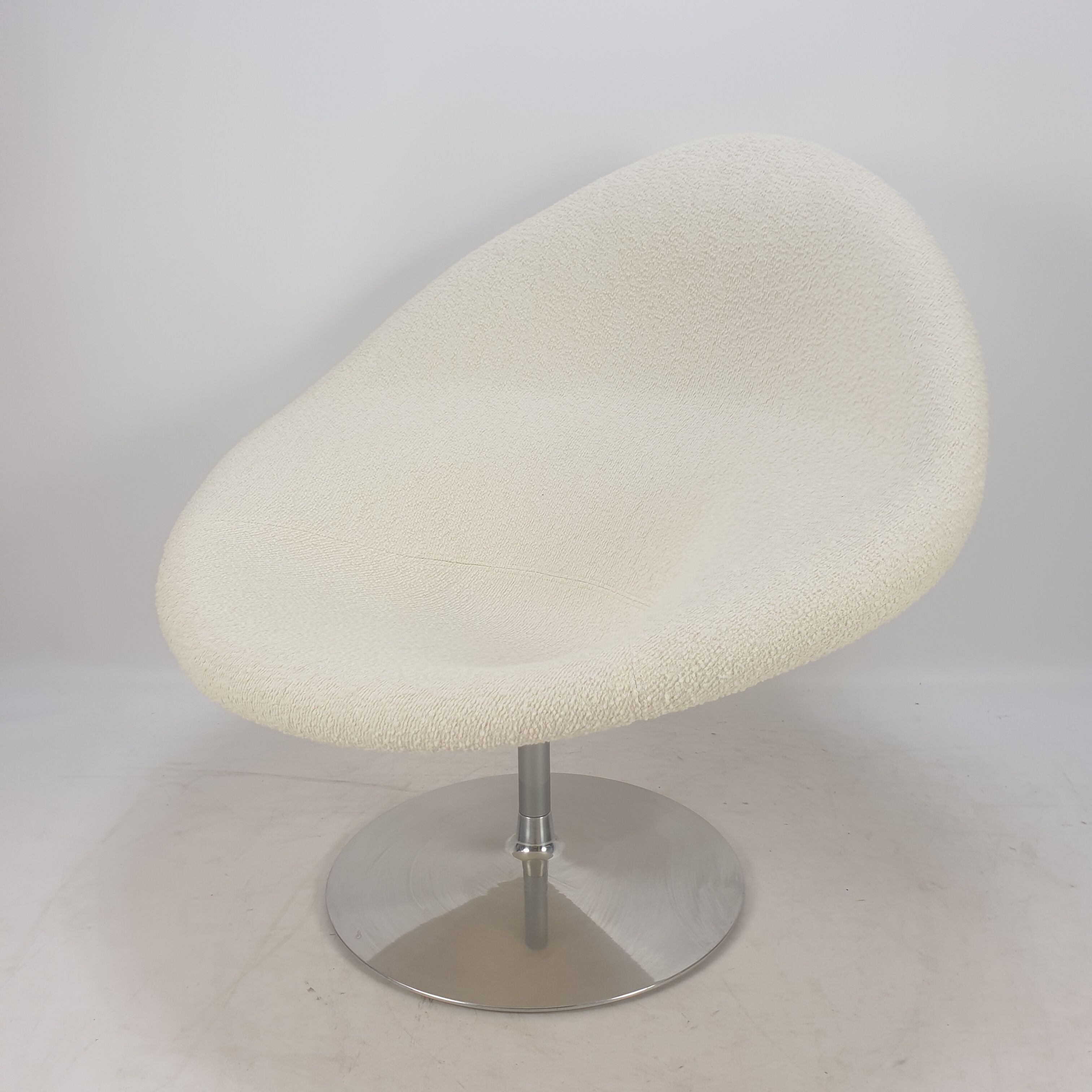Globe Chair and Ottoman by Pierre Paulin for Artifort, 1960