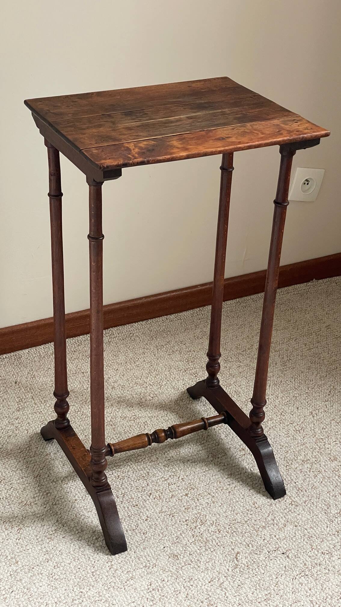 NIGHTSTAND Antique Turned Wood