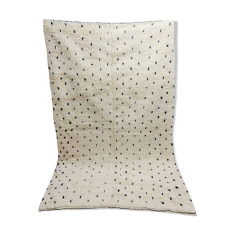 Berber carpet with polka dots beni ouarain 240 X 150 CM