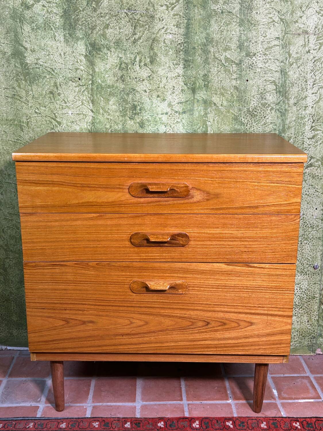Commode rétro vintage en teck du milieu du siècle