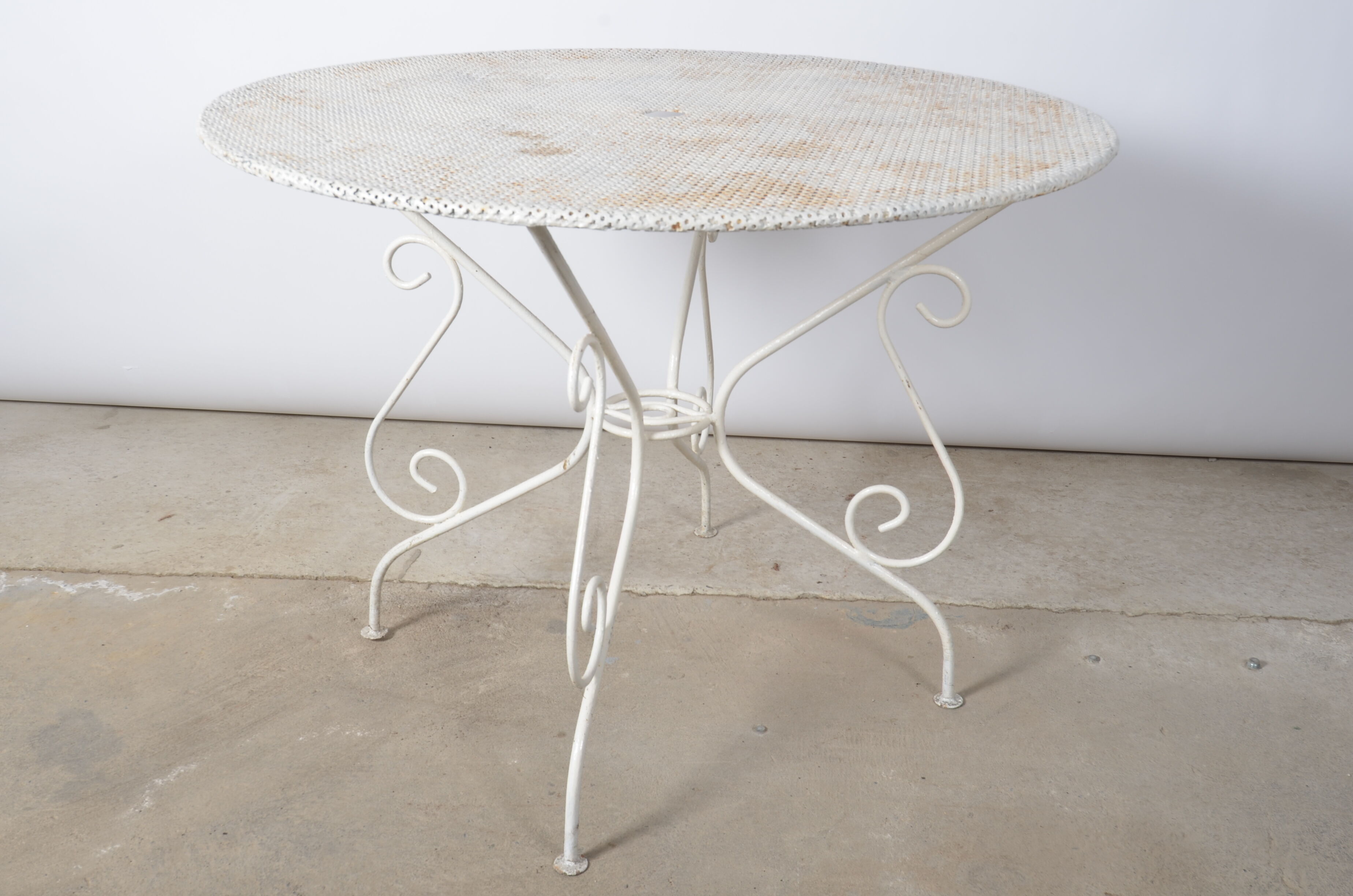 Table de jardin en fer forgé