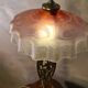 Lampe 1920 bronze abat-jour en verre teinté rose & gravé à l'acide art nouveau 63x30