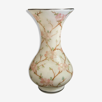 Vase opaline pansu à col évasé et peint main vers 1840 XIX ème France