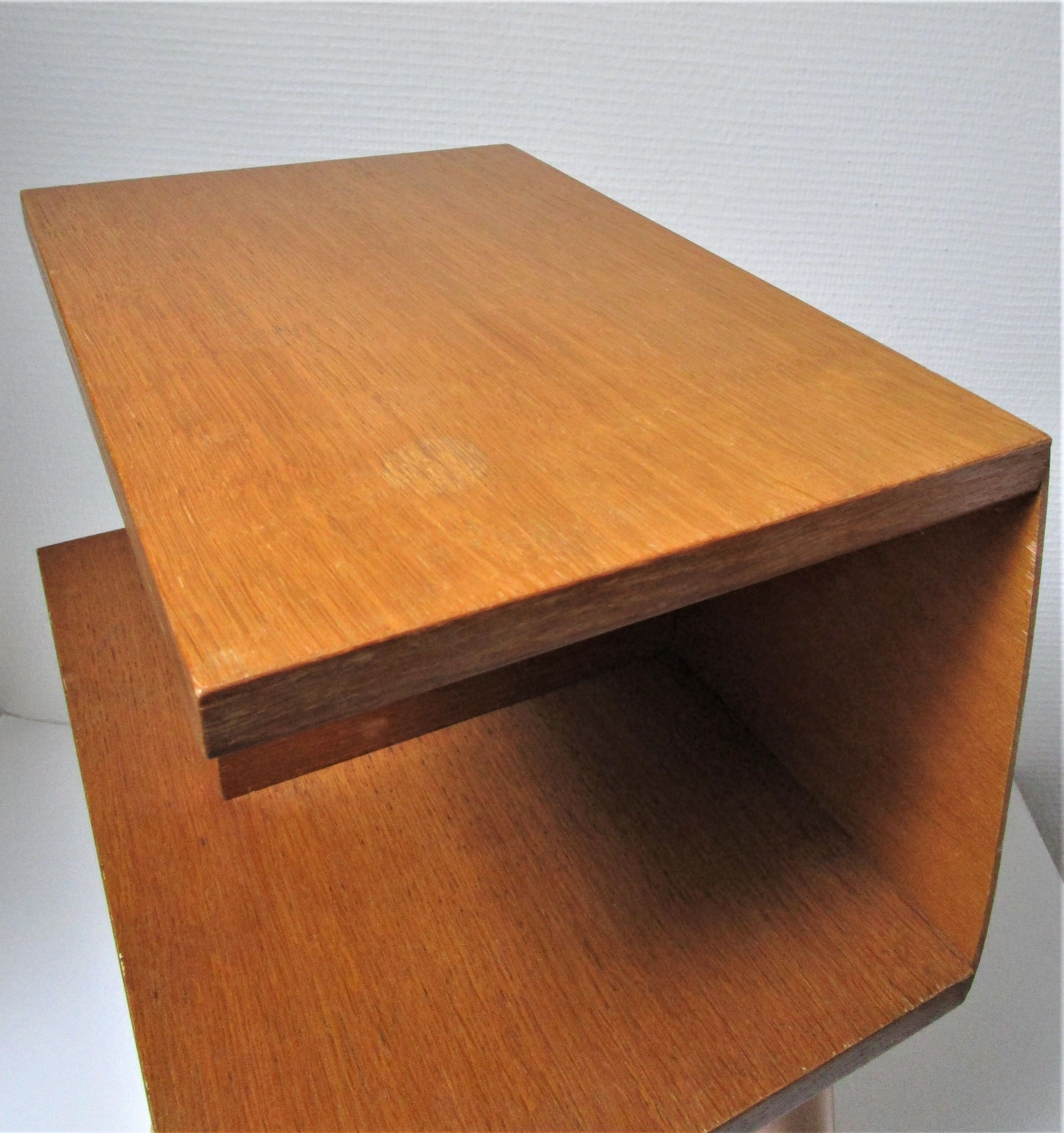 Light wood tripod bedside  1960