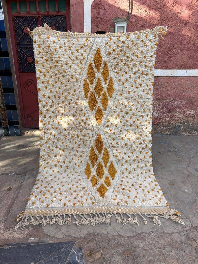 Handmade Beni Ouraine rug, size 200 x 300 cm