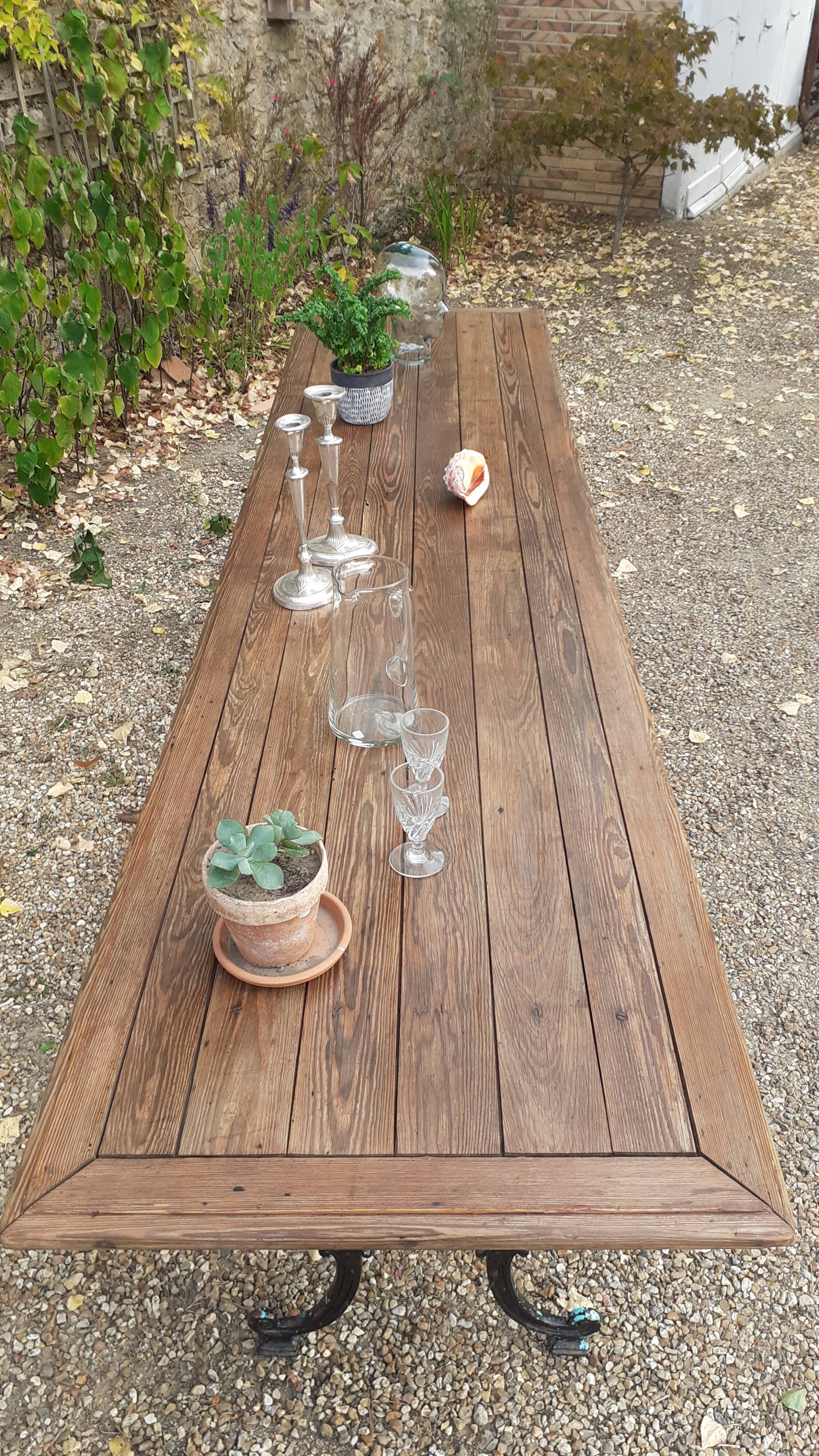 Very large bistro table 1900/1920