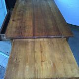 Farm table
