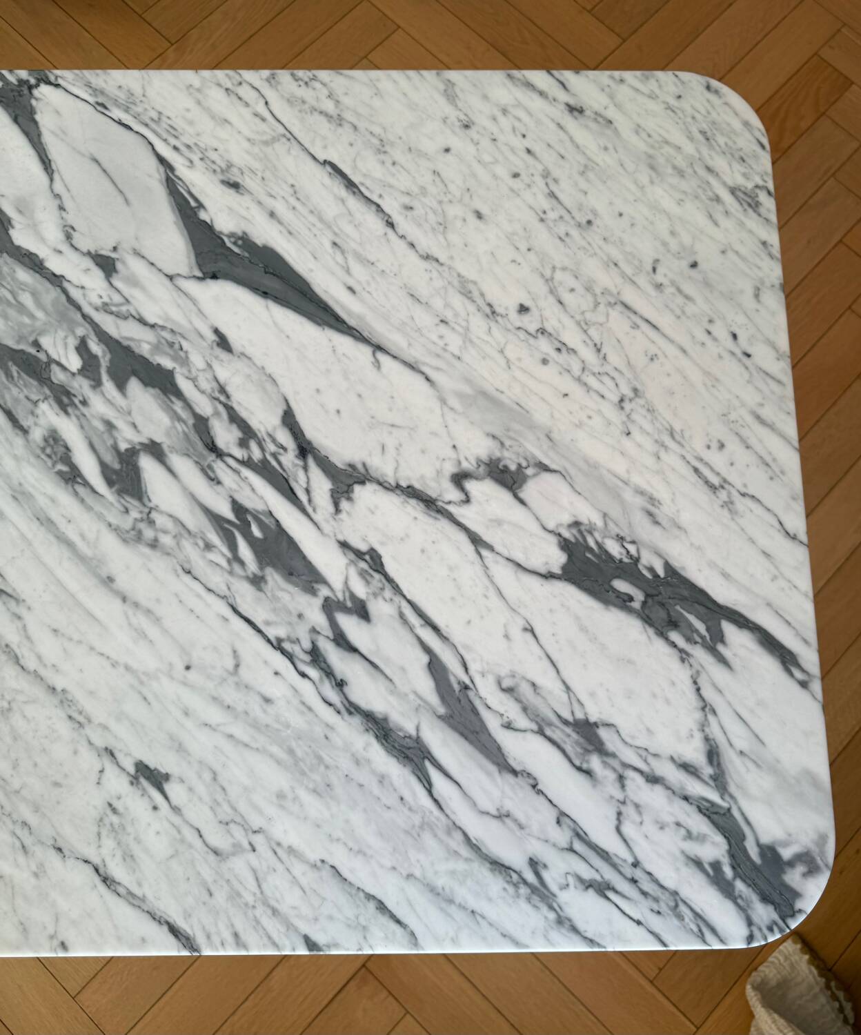 Table en marbre de Carrare