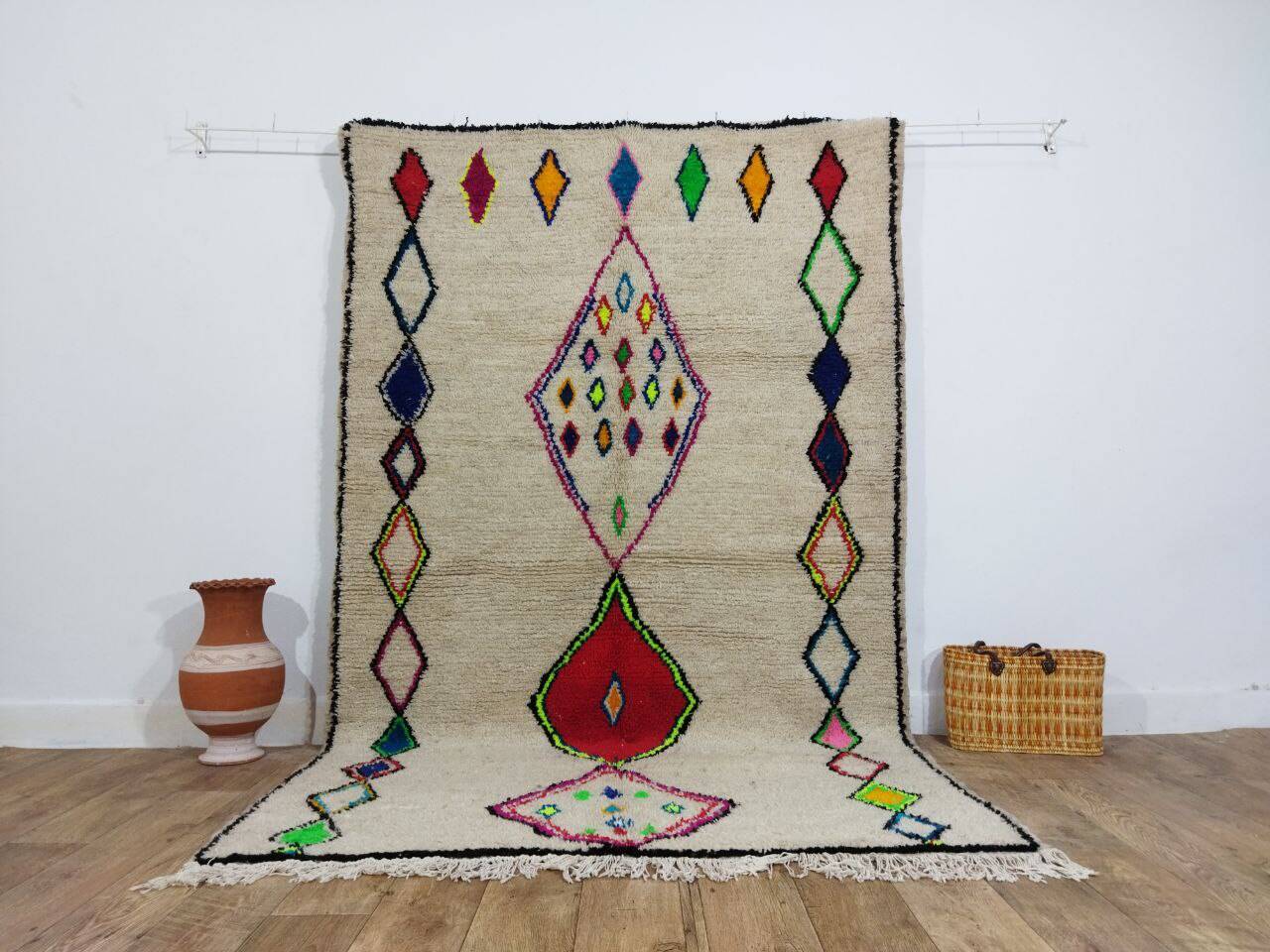 Handmade moroccan berber rug 260 x 160 cm