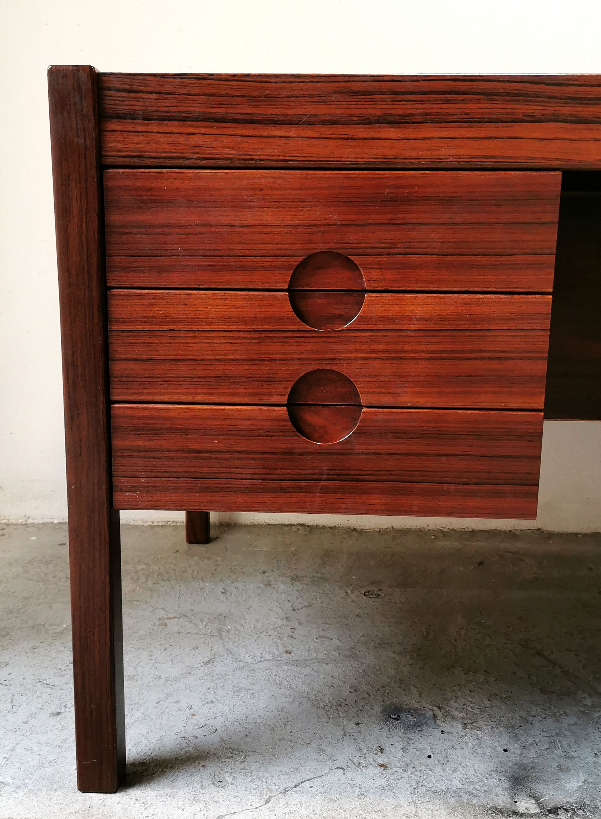 Danish desk Christian Linneberg in rosewood 1960s
