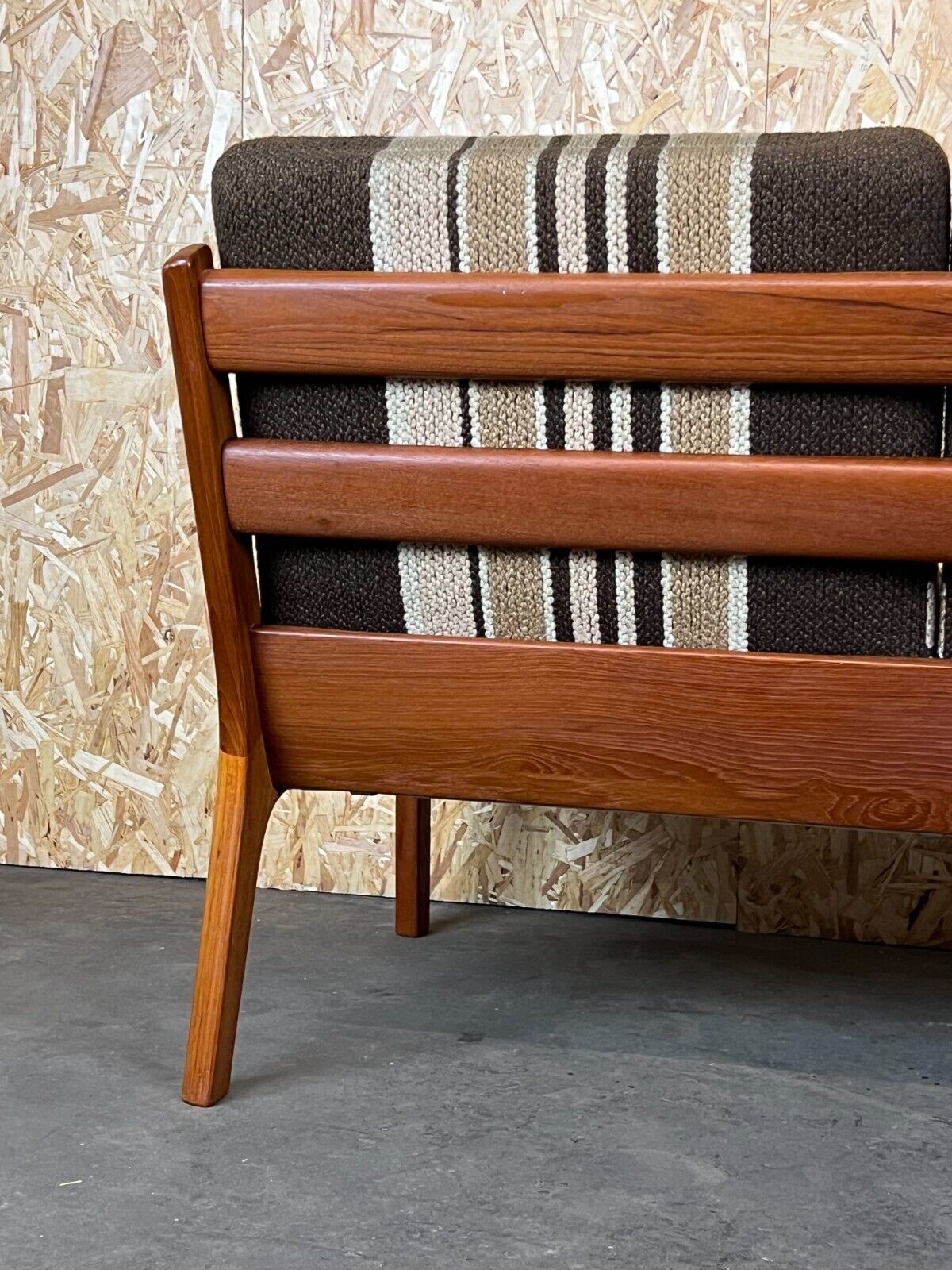 Two-seater canapé by Ole Wanscher, Cado, France & its Danish design, 60s 70s teak.