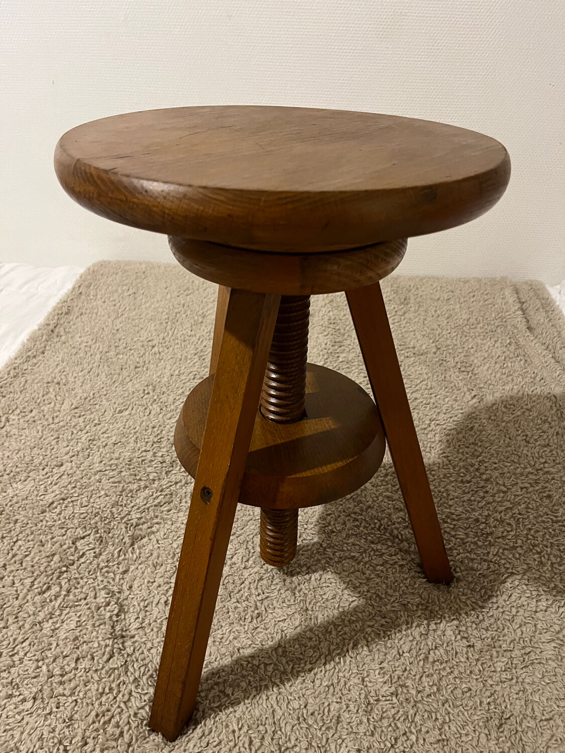 Swivel wooden stool year 80