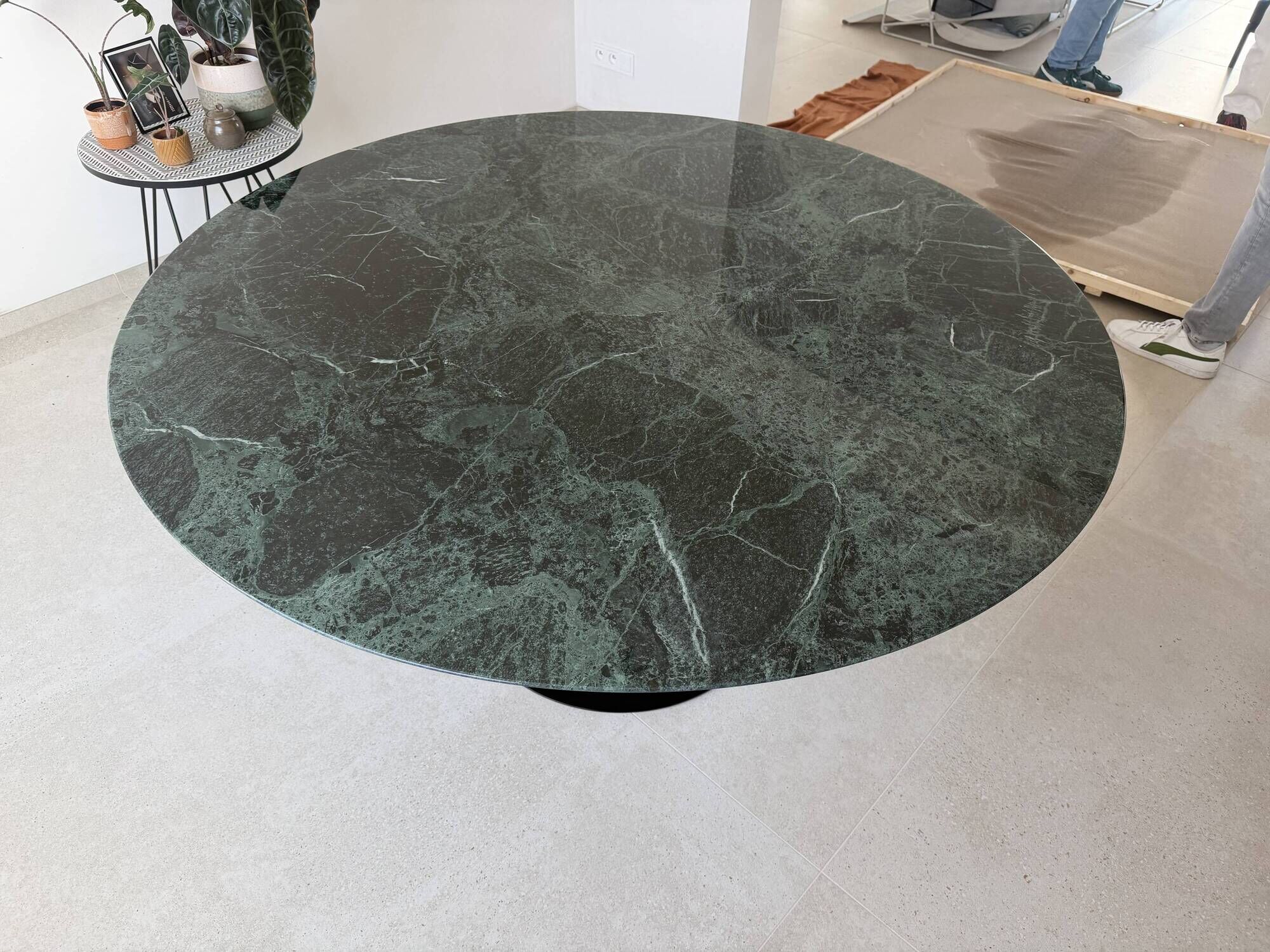 Original Knoll Tulip dining table (152cm) Alpe Verdi glossy in NEW CONDITION!!