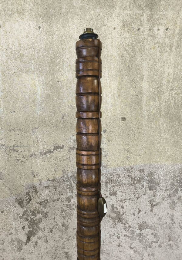 Lampadaire vintage brutaliste en bois tourné