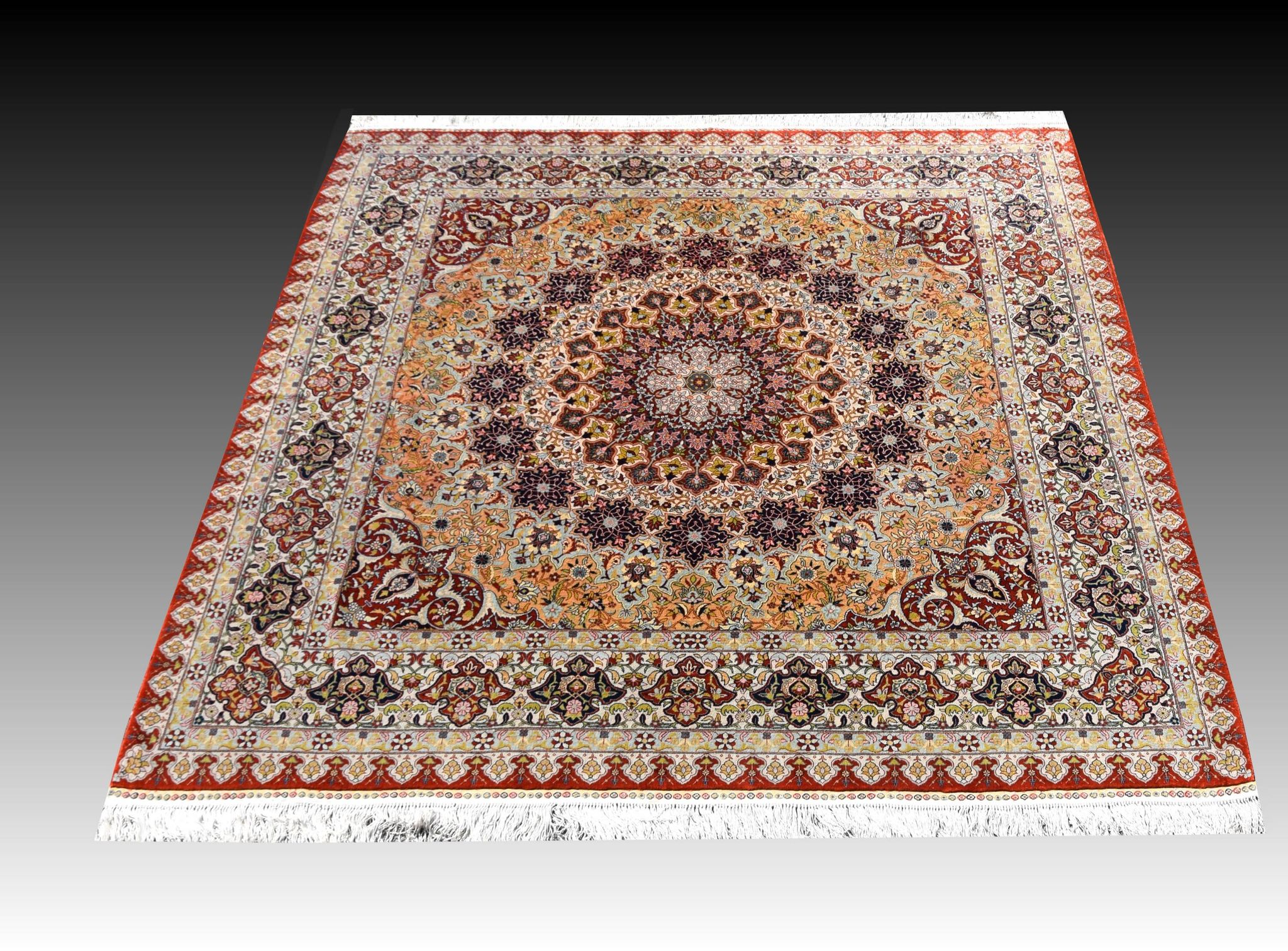Egyptian Oriental Rug: 2.00 x 2.00 Meters - Pure Silk - Handmade