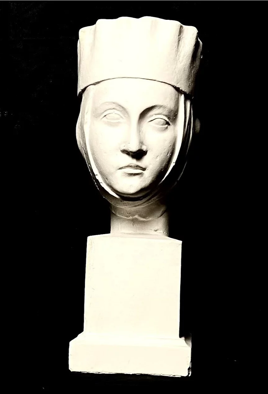 Woman's head| XIIIth | Pierre Neveux Collection | Reims Cathedral