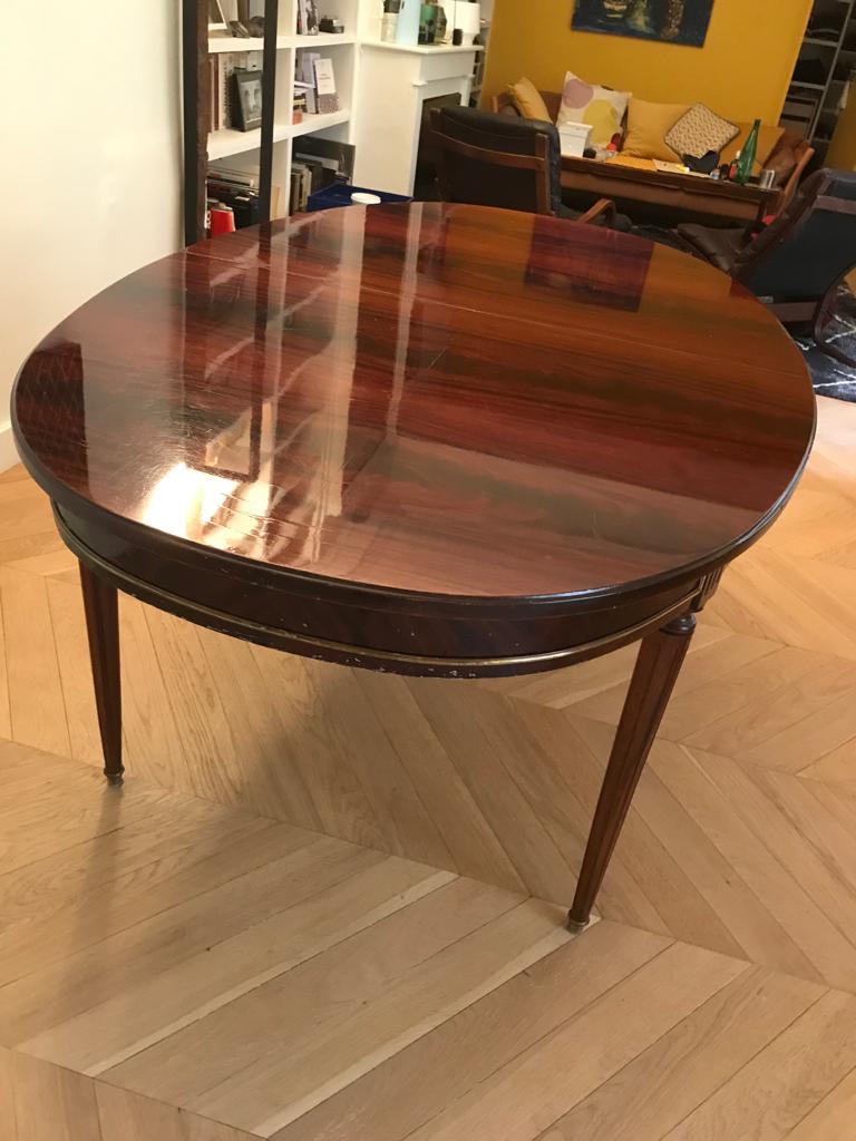 Louis XVI oval table in mahogany, 2 extensions