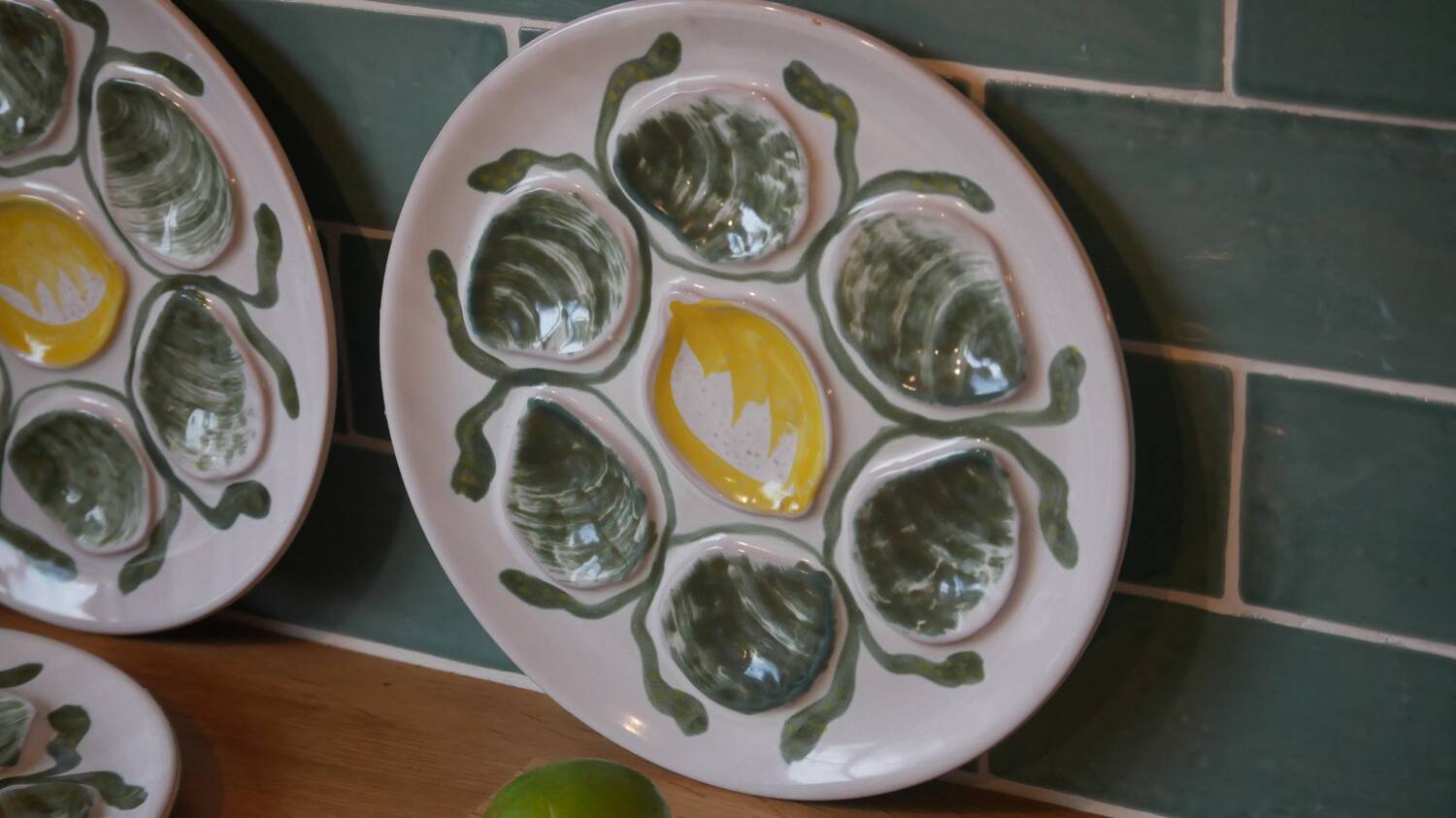 Set of 4 Belon earthenware oyster plates – 25 cm – yellow & green