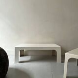 Table basse Prisunic en fibre de verre blanc cassé, design 1970