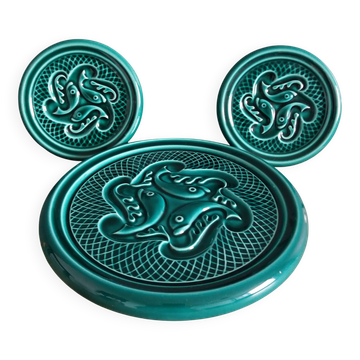 Trivet and two bottle coasters