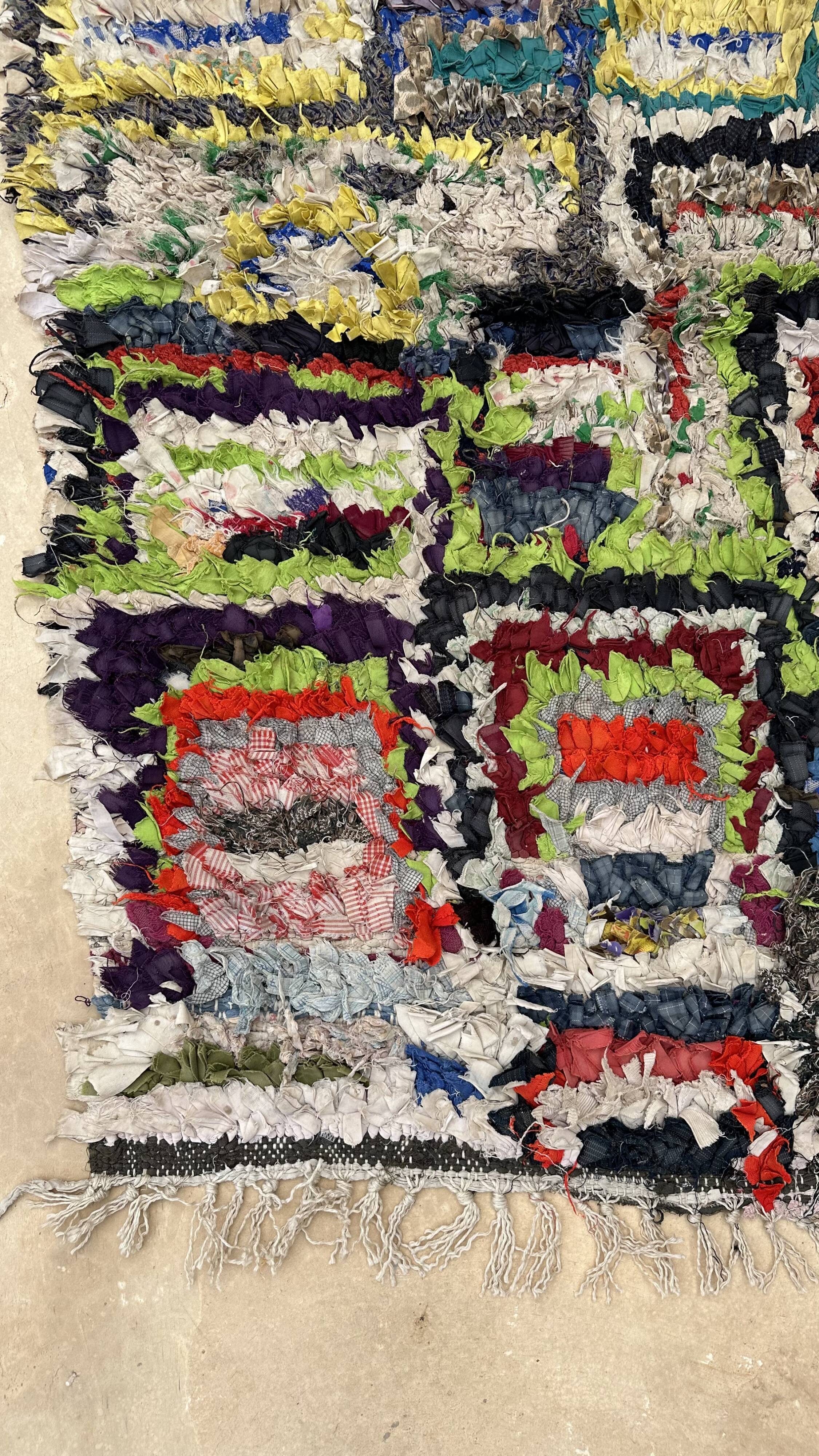 Colorful Boucherouite Berber rug - 153 x 157 cm